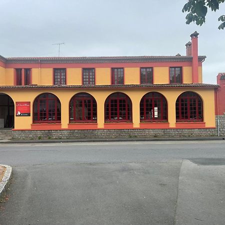 Hotel Du Cheval Blanc Cerizay Εξωτερικό φωτογραφία
