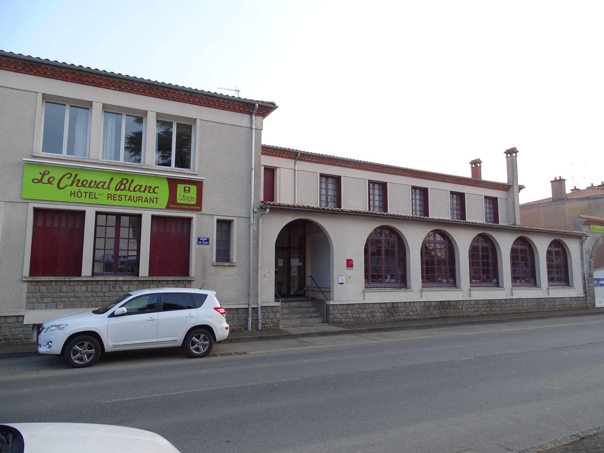 Hotel Du Cheval Blanc Cerizay Εξωτερικό φωτογραφία